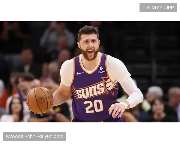 NBA太阳努尔基奇禁区卡位赢下关键篮板，助力球队迈向胜利