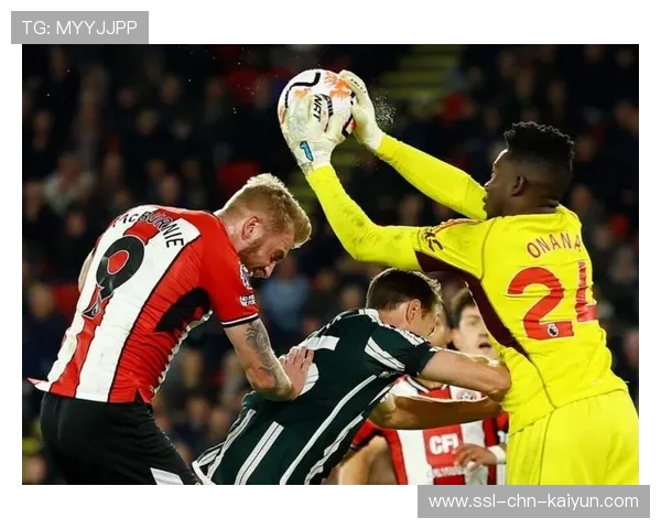 拉什福德回敲补射曼联把握比赛