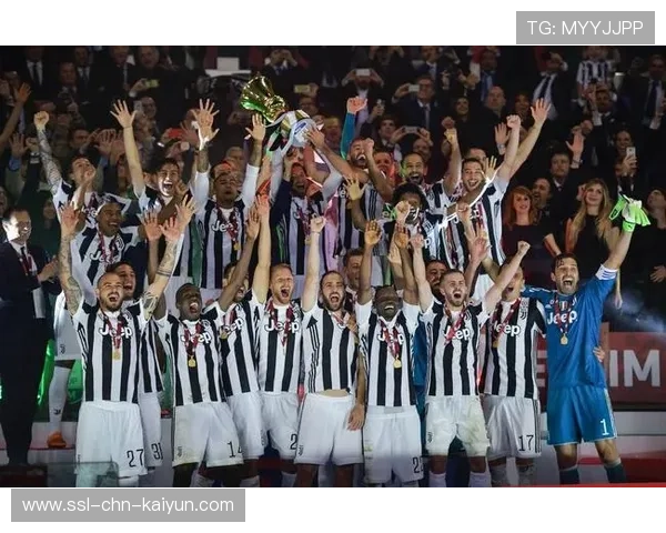 尤文角球短传套路收获回报